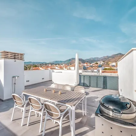 Hotel Luxurious House With Rooftop Terrace And Pool Nerja